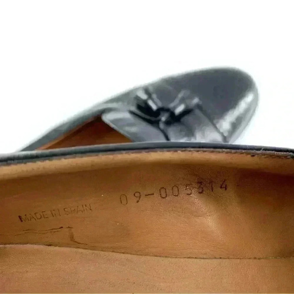 Mezlan mens loafers size 11.5 Havana black leather tassels Cap toe brogue